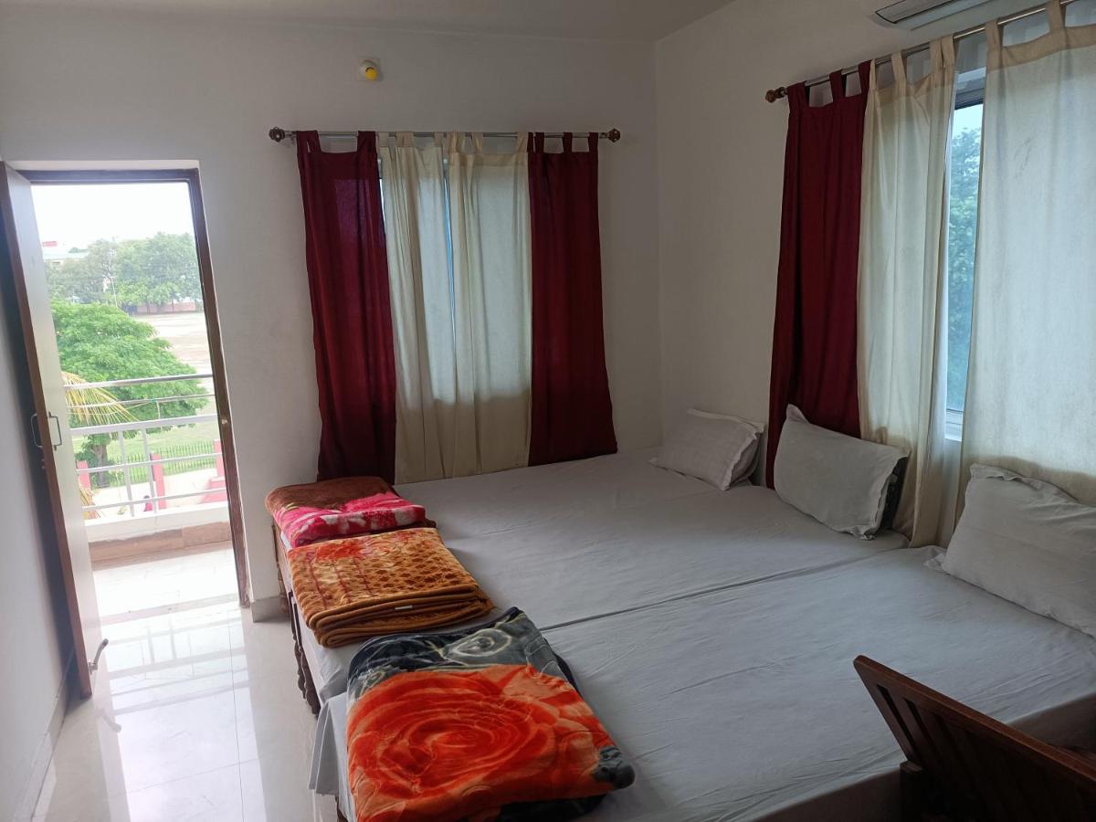 The Gupta Guest House 菩提伽耶 外观 照片
